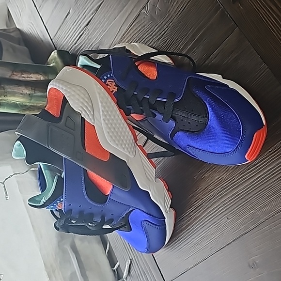 Nike Huarache - Picture 2 of 2